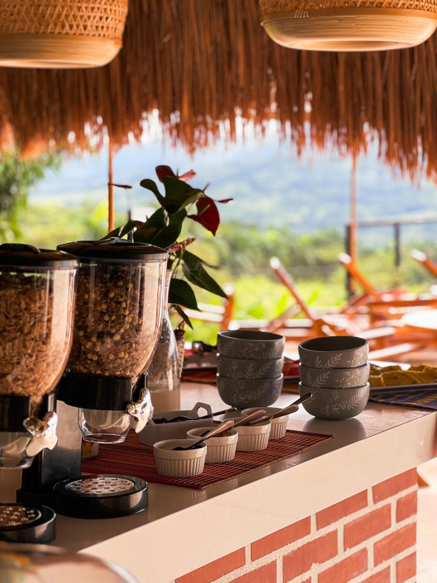 Fina Estampa Country Hotel - Mayores De 10 Anos - Támesis Dış mekan fotoğraf